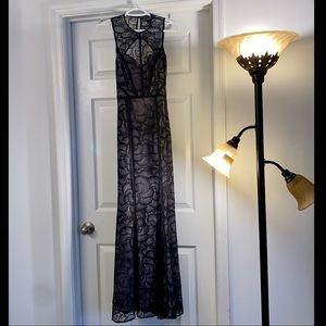 NWT H&M 🖤BLACK LABEL LACE EVENING GOWN